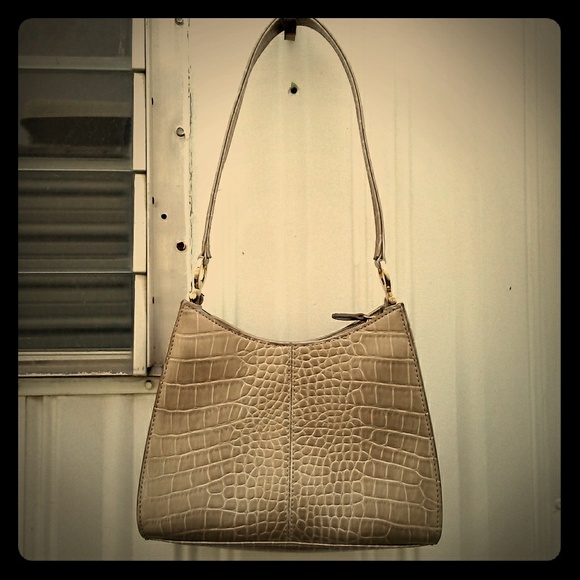 LIZ CLAIBORNE faux crocodile shoulder elegant bag - Picture 2 of 6